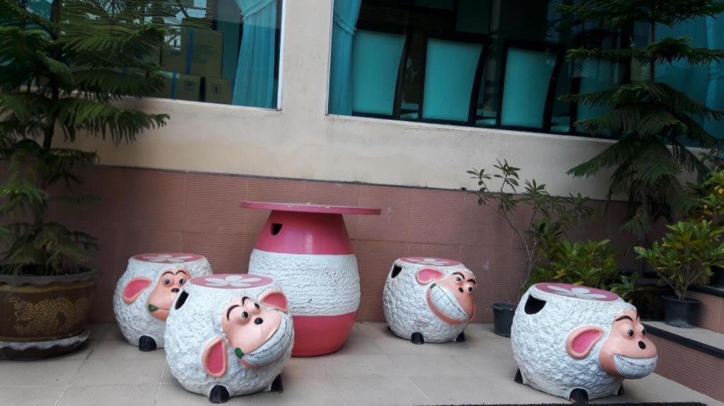 V.Hotel & Resort Hat Yai Dış mekan fotoğraf