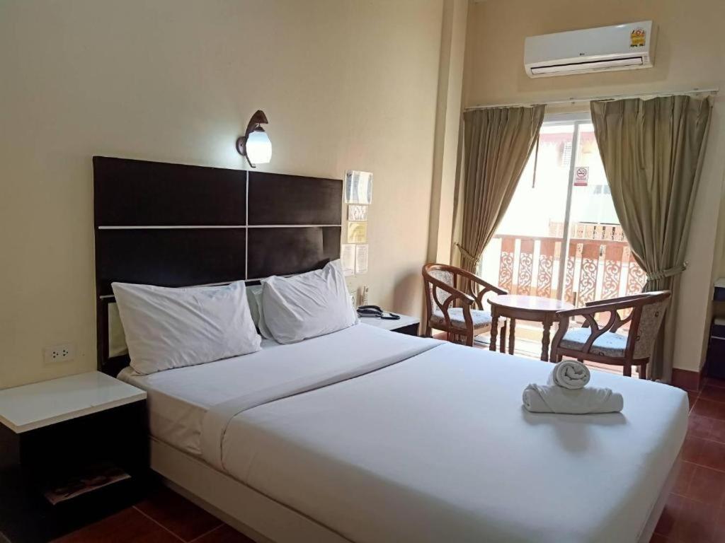 V.Hotel & Resort Hat Yai Dış mekan fotoğraf