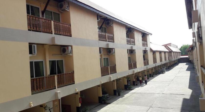 V.Hotel & Resort Hat Yai Dış mekan fotoğraf